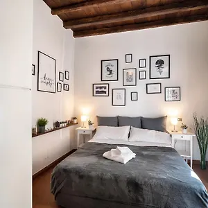 https://baullari-sweet-flat.it-romehotels.com